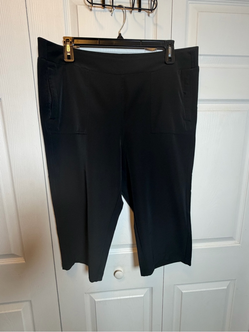 32 Degrees Cool Black Pull-On Capri Pants XL